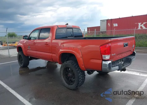 2017 Toyota Tacoma Sr5 V6 z USA, uszkodzony, nr VIN 5TFDZ5BN3HX016564